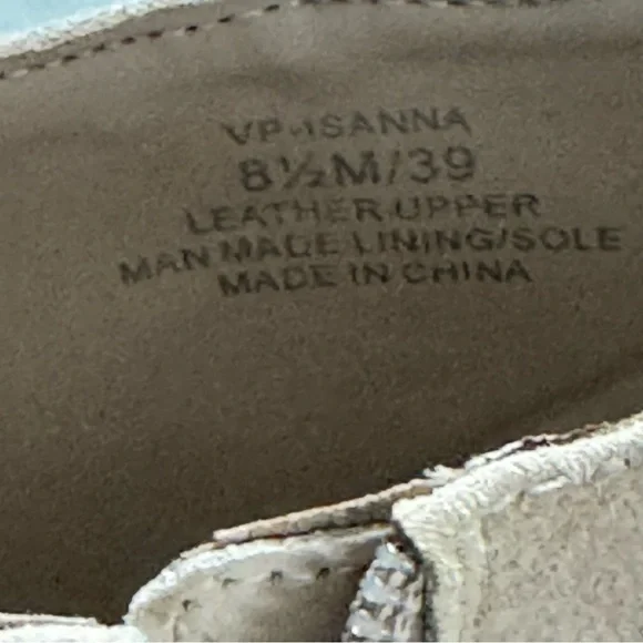 Vince Camuto VP Isanna Boots - Picture 15 of 15